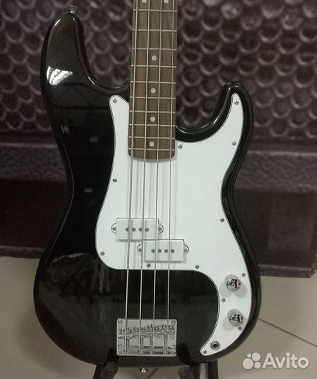 Бас-гитара homage HEB700BK