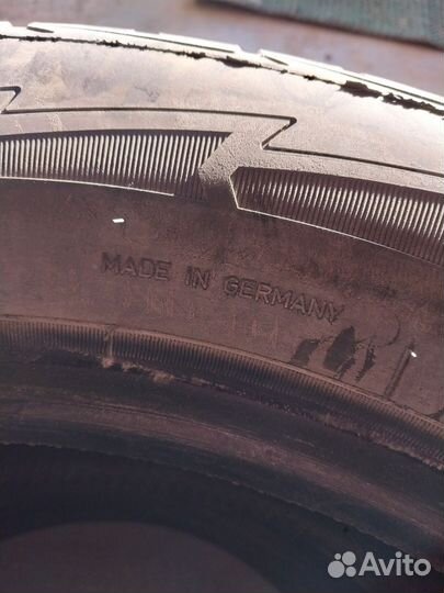 Goodyear UltraGrip Ice 215/60 R17