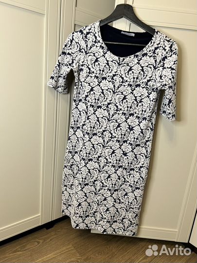 Платья женские 44-46 размер