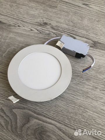 Светильник встраиваемый