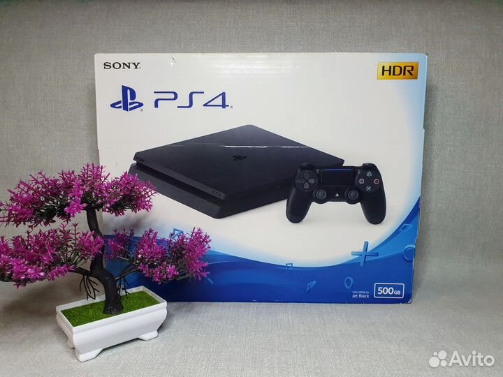 Sony PS4 slim + 2 геймпада + игры