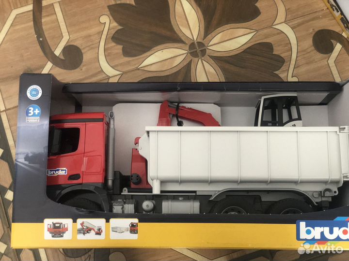 Детские игрушки машинки bruder