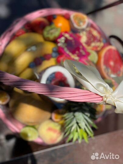 Фруктовые корзины и коробки