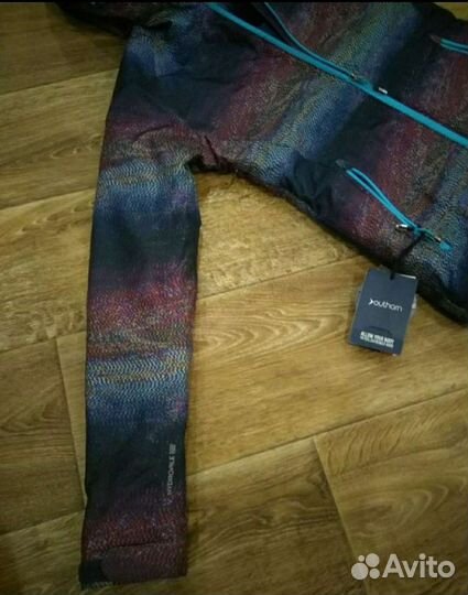 Горнолыжная куртка женская