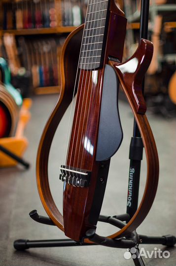 Yamaha SLG200N Natural