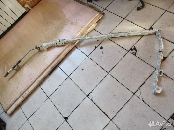 Шторка без-ти левая Range Rover Sport L320 30ddtx