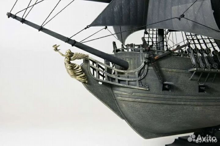 Сборная модель пиратского корабля Черная жемчужина