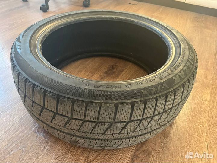 Bridgestone Blizzak VRX 225/45 R17 и 245/40 R17 91S