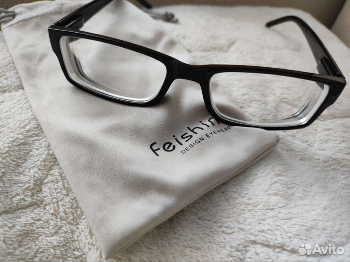 Очки с диоптриями -5