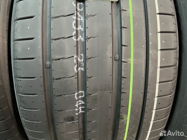 Yokohama Advan Sport V107E 275/40 R21 и 315/35 R21