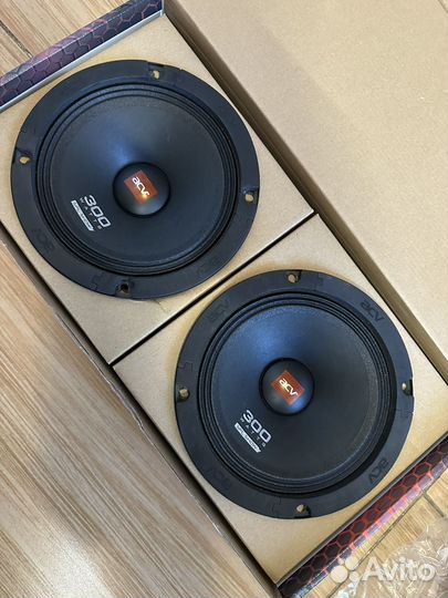 Колонки в авто