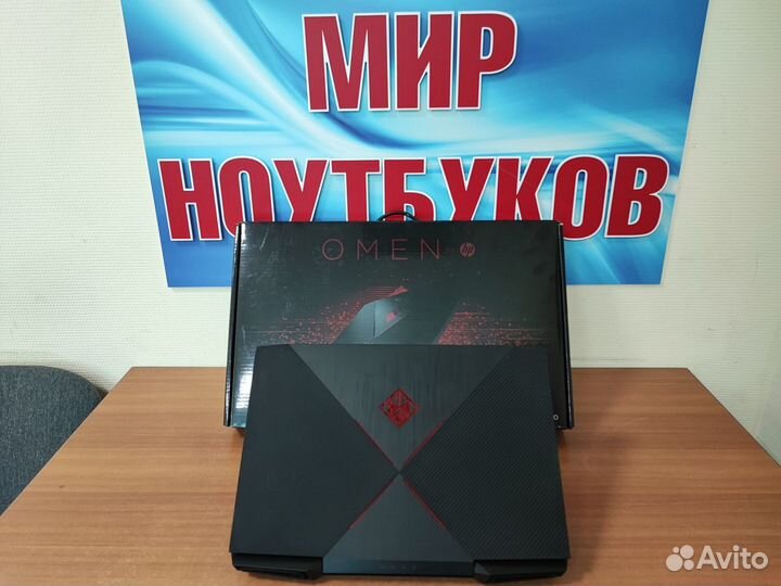 Мощный игровой ноутбук HP omen 17 дюймов