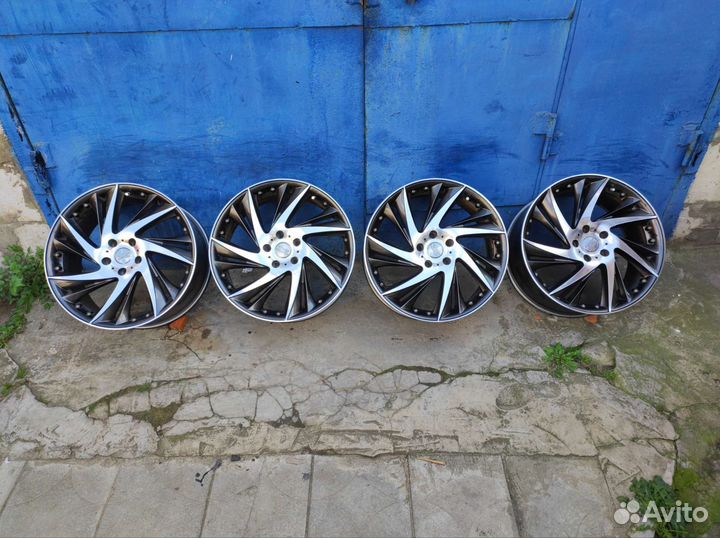 Японские, фирменные Rays R19; 114.3Х5; 8.0J;+52