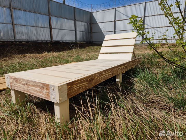 Шезлонг лежак деревянный