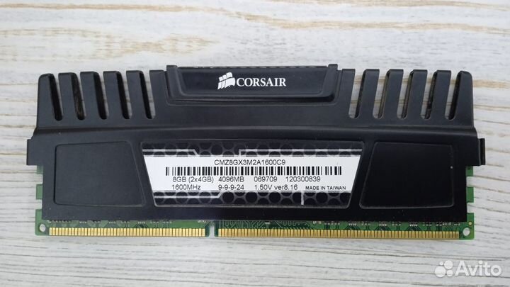 Оперативная память DDR3 1600MHz 4gb Corsair