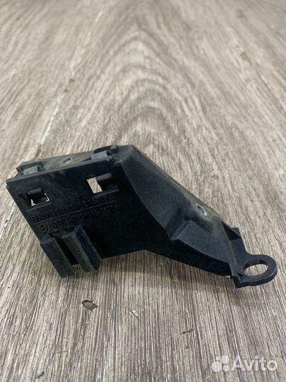 Кронштейн передний правый Bmw 3 Series (E46)