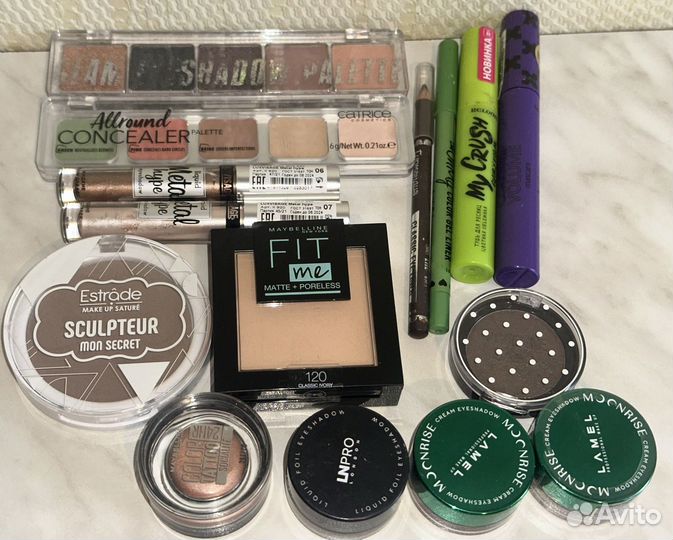 Набор косметики косметика тени пудра