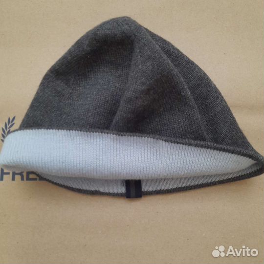 Продам шапку Fred Perry