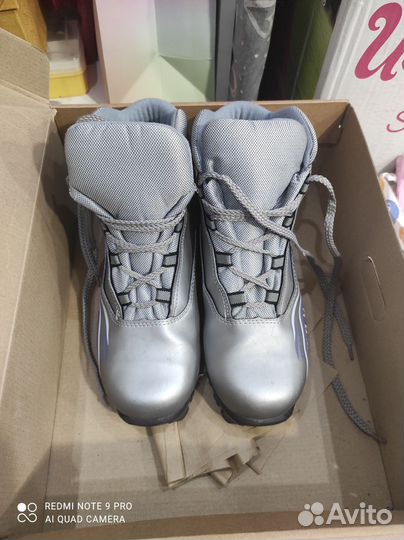 Лыжные ботинки 38 размер