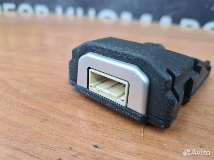 Камера переднего вида передняя Kia Mohave 2 D6EB