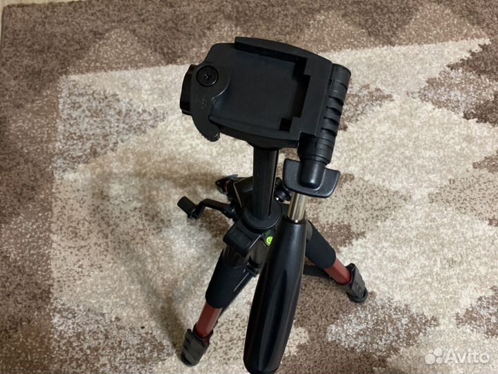 Штатив для фотоаппарата Zomei