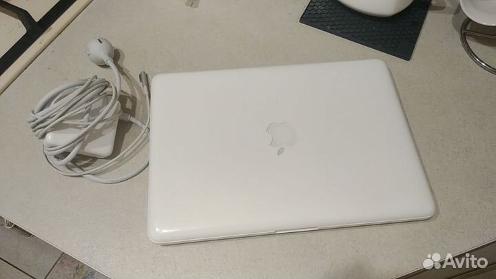 Macbook 13 mid 2010