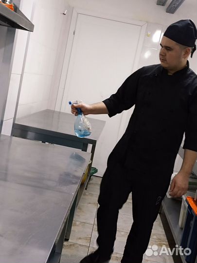 Повар сушист пицца