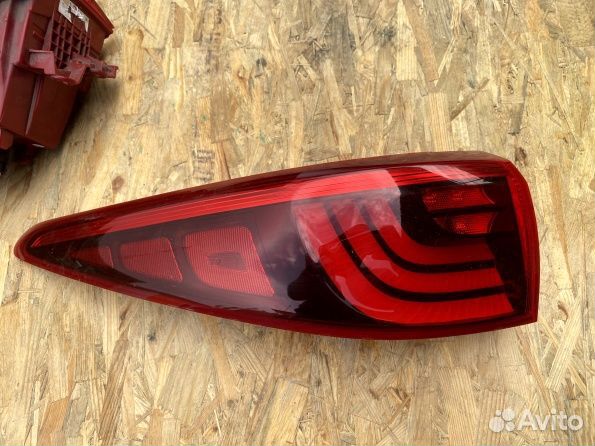 Фонарь левый в крыло Kia Sportage 4