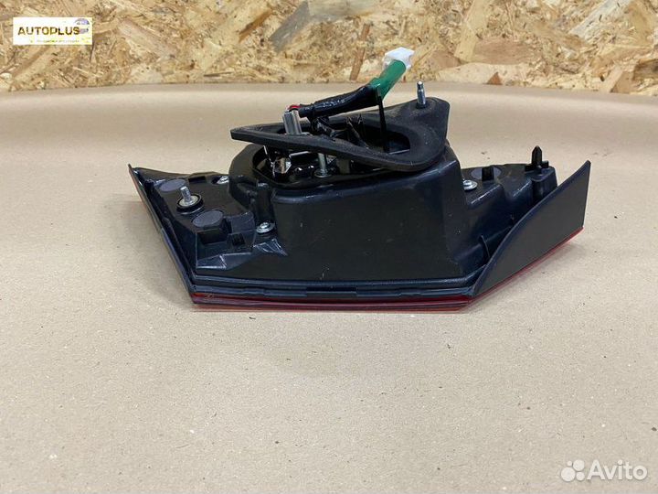 Тойота Камри 70 правая фара