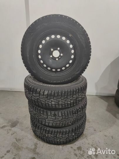 Колеса в сборе на штампованных дисках 215/65 R16