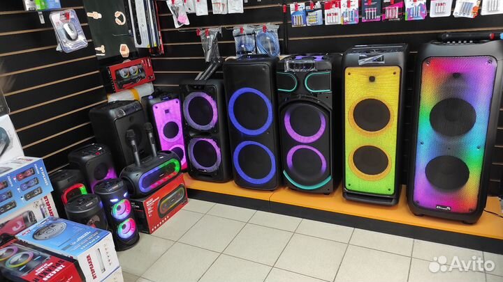 Портативная блютуз колонка с радио,bluetooth.новые