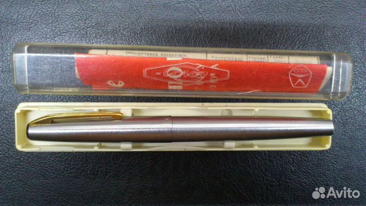 Перьевая ручка СССР с золотым пером