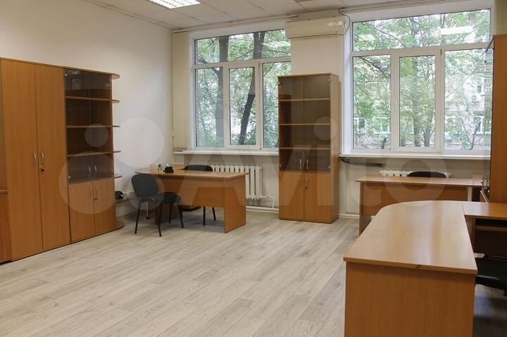 Сдам офисное помещение, 234.7 м²