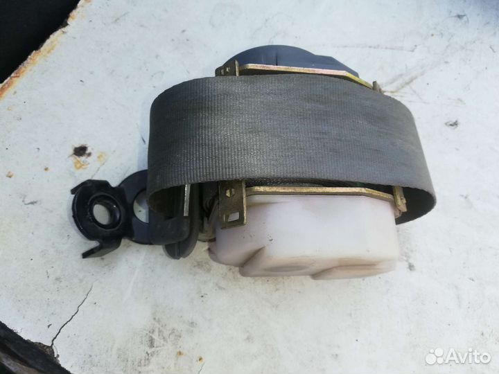 Ремень безопасности Рено Клио 2