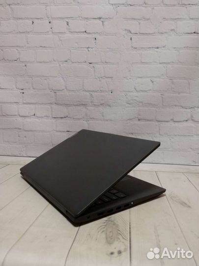 Ноутбук Lenovo новый SSD / AMD / 4GB / 14