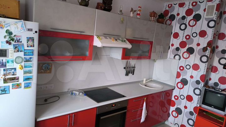 4-к. квартира, 80,7 м², 1/3 эт.