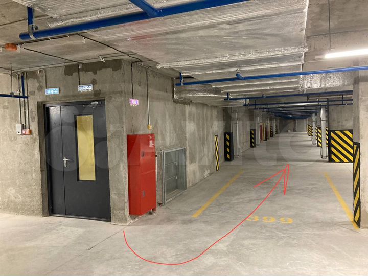 Машиноместо, 13 м²