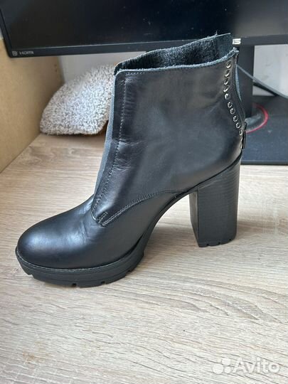 Ботильоны натуральная кожа 37 Carlo Pazolini