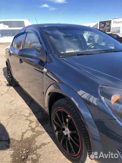 Opel Astra 1.6 МТ, 2013, 140 000 км