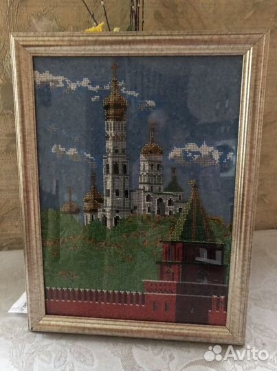 Картина вышитая бисером