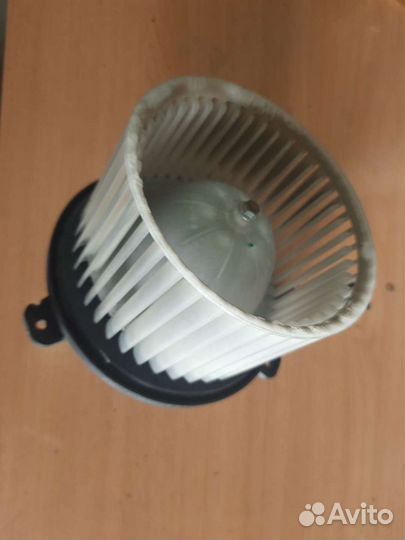 Мотор отопителя Mitsubishi l200