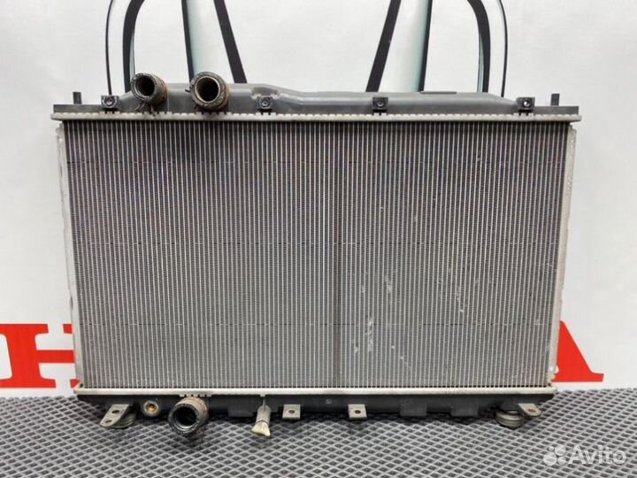 Радиатор охлаждения двигателя Honda Civic FD(4Д)