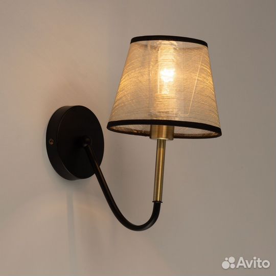 Бра, настенный светодиодный светильник Конрад