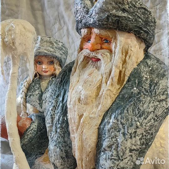 Дед Мороз и Снегурочка под елку