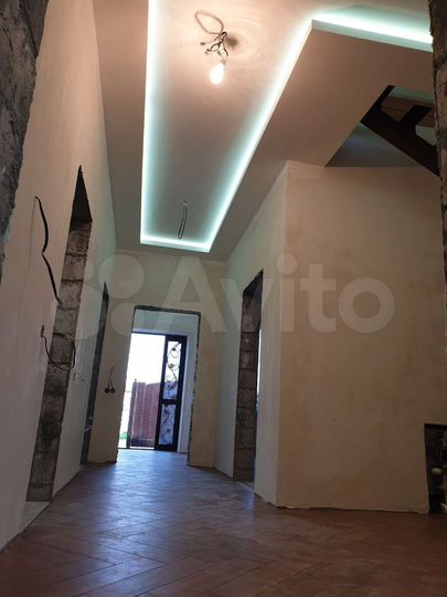 Дом 190 м² на участке 3 сот.