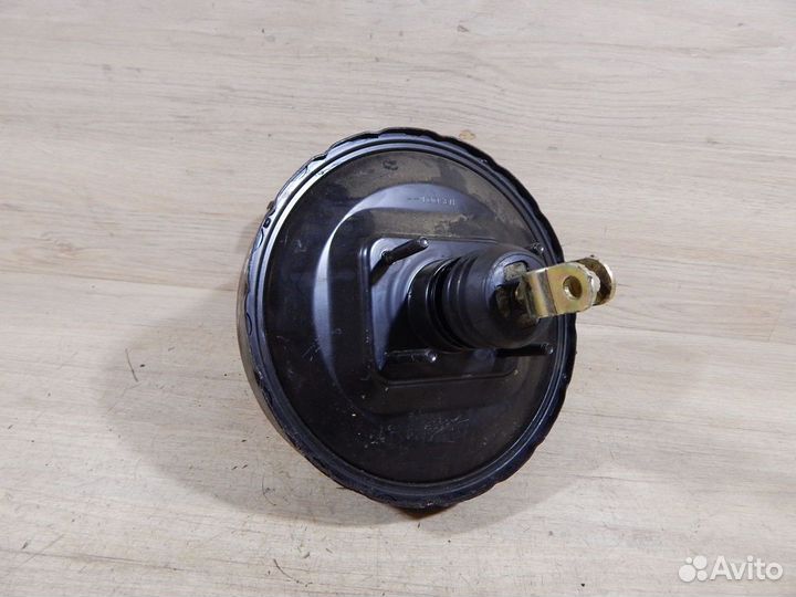 Вакуумный усилитель тормозов Kia Carnival 2