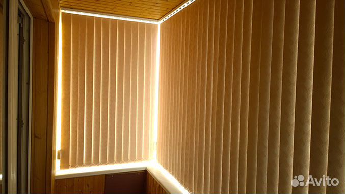 Жалюзи и Рулонные шторы на балкон