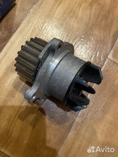 Водяной насос помпа priora