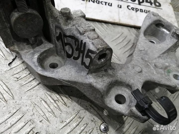 Кронштейн генератора Nissan Juke F15 HR16DE