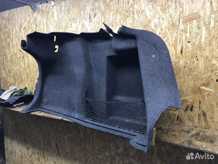 Обшивка багажника правая Volkswagen Jetta 6 седан